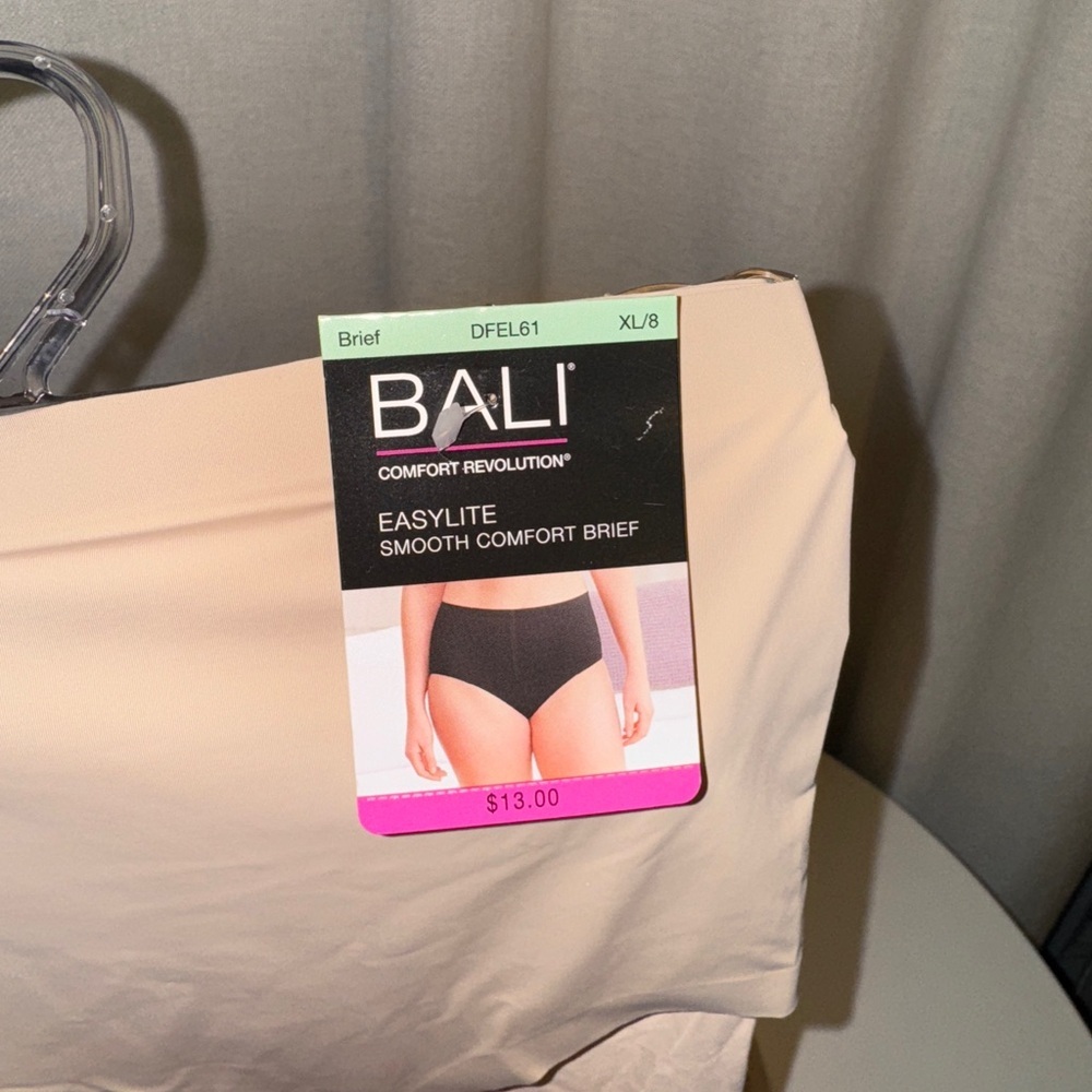 3 Bali Comfort Revolution Easylite Seamless Brief NWT XL/8 - Picture 4 of 5
